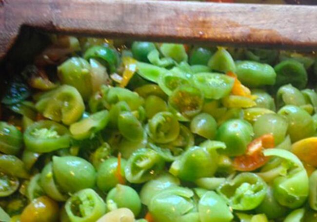 Umbrian Green Tomatoes Condiment – for your crostini or bruschetta
